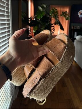 Franco Sarto wedges